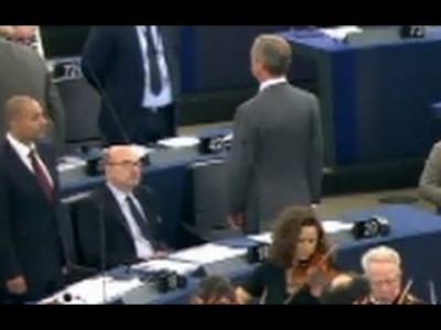 Farage i Legutko: Do hymnu UE!