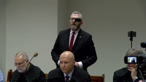 Pełny zapis rozprawy z udziałem Grzegorza Brauna w dniu 8 grudnia A.D. 2025
